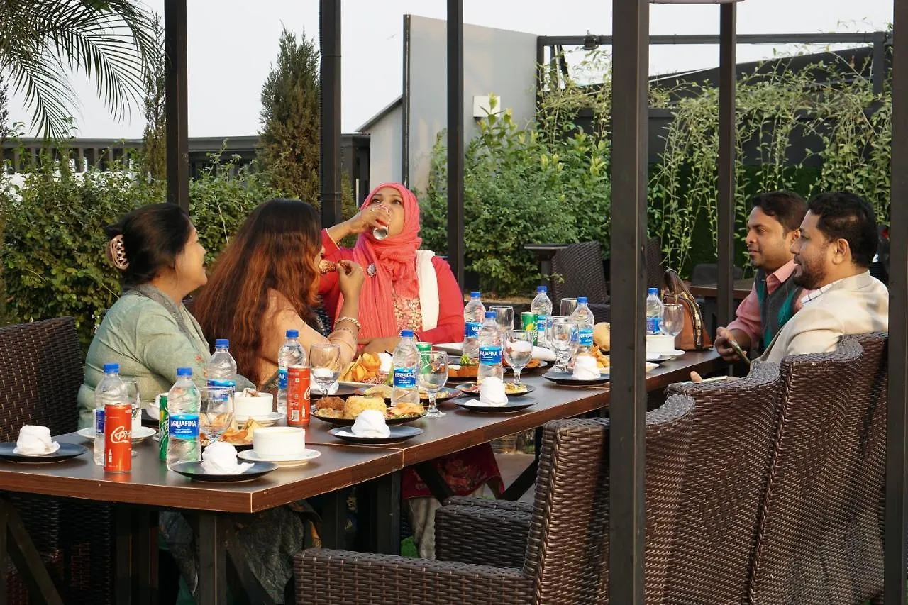 דאהקה Central Inn Motijheel מלון