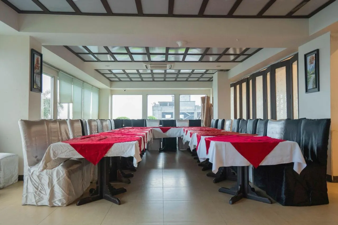 מלון דאהקה Central Inn Motijheel